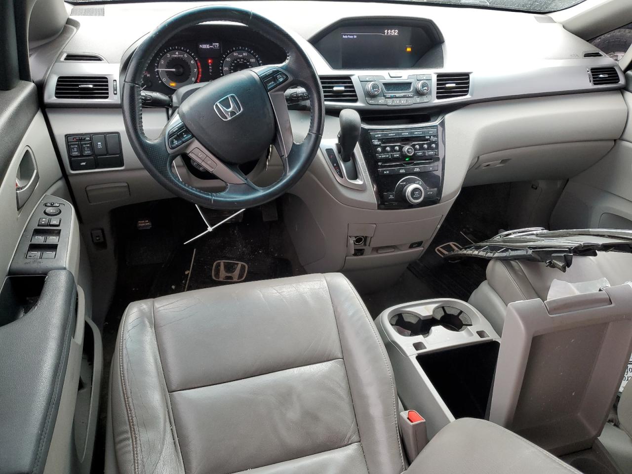 2011 Honda Odyssey - Image 8