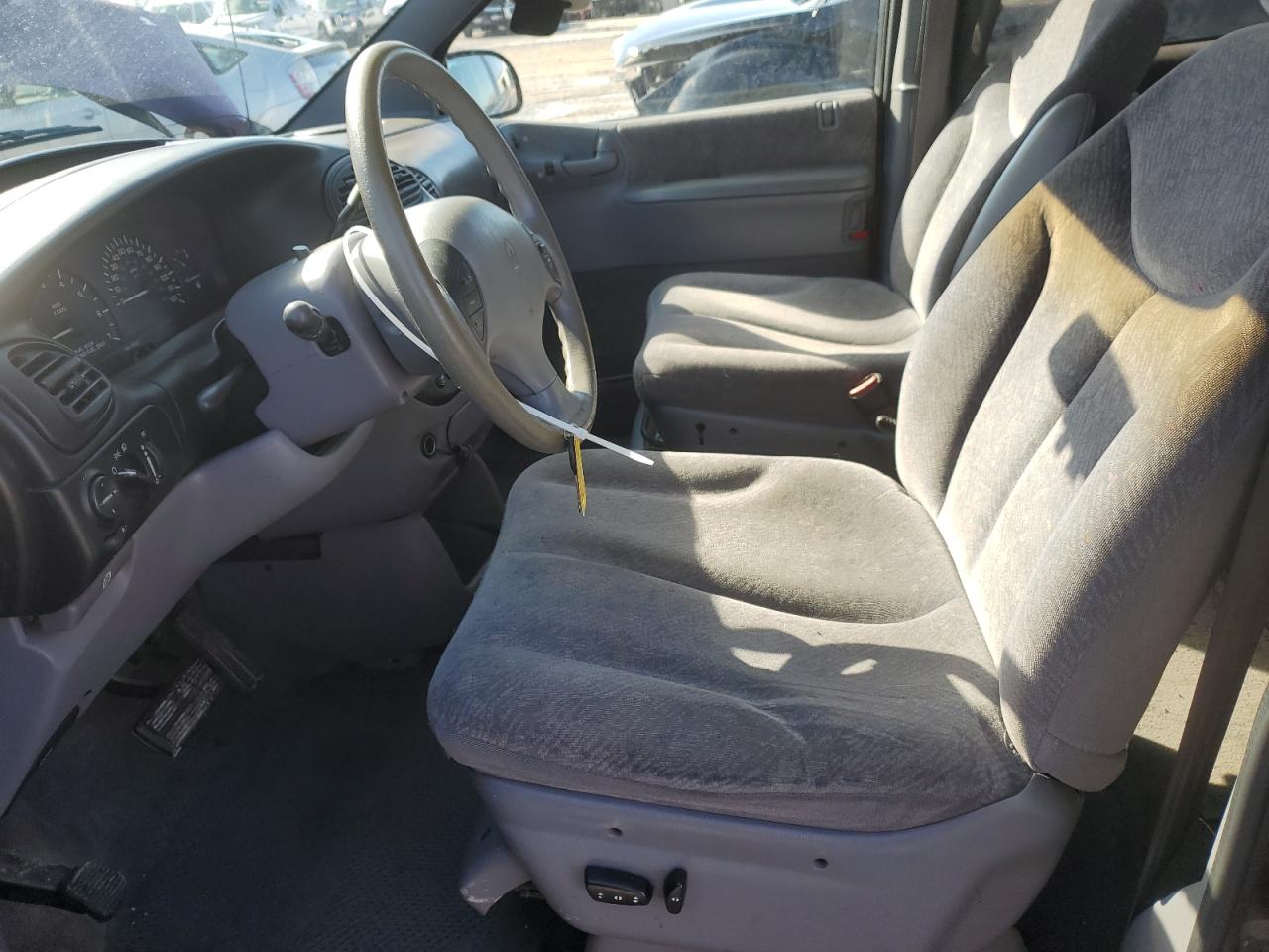 1999 Plymouth Grand Voyager Se VIN: 1P4GP44G6XB820196 Lot: 47659945