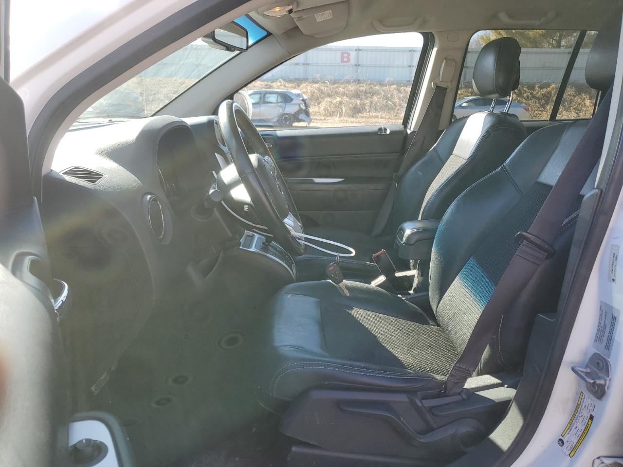 2016 Jeep Compass - Image 7