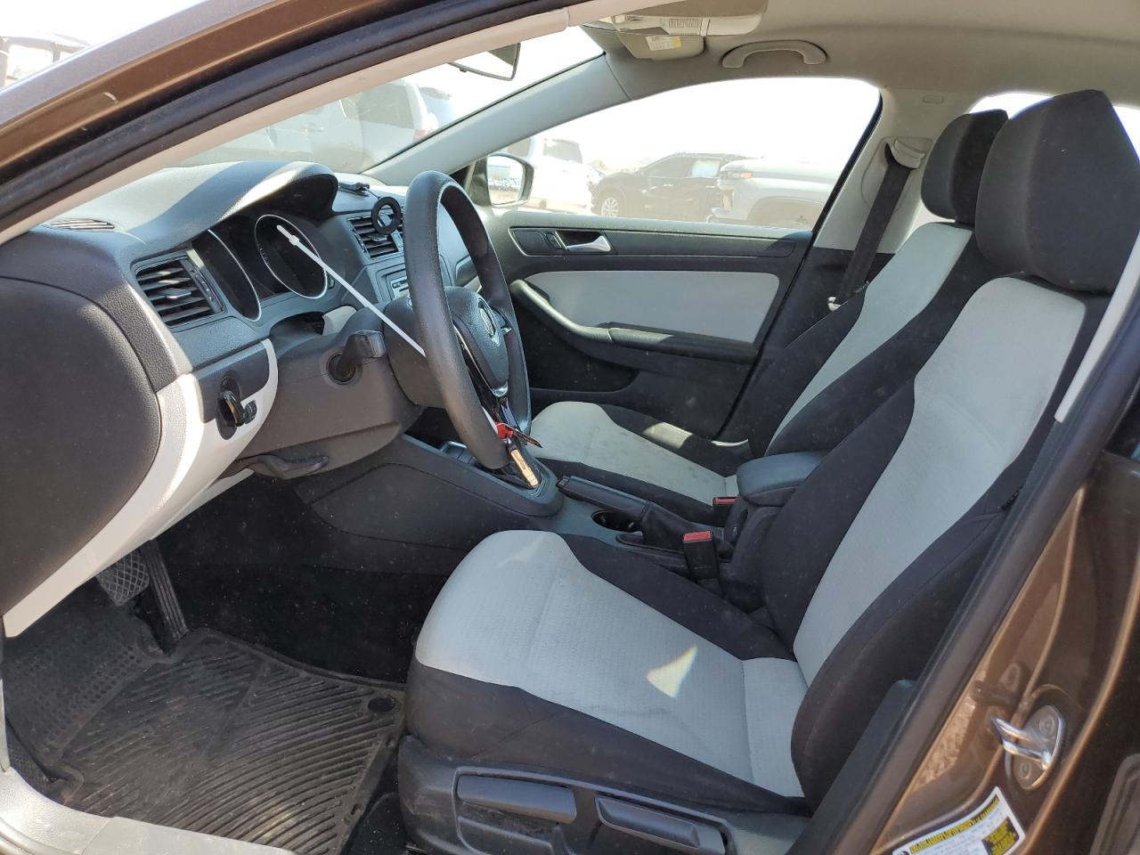 2015 Volkswagen Jetta - Image 7