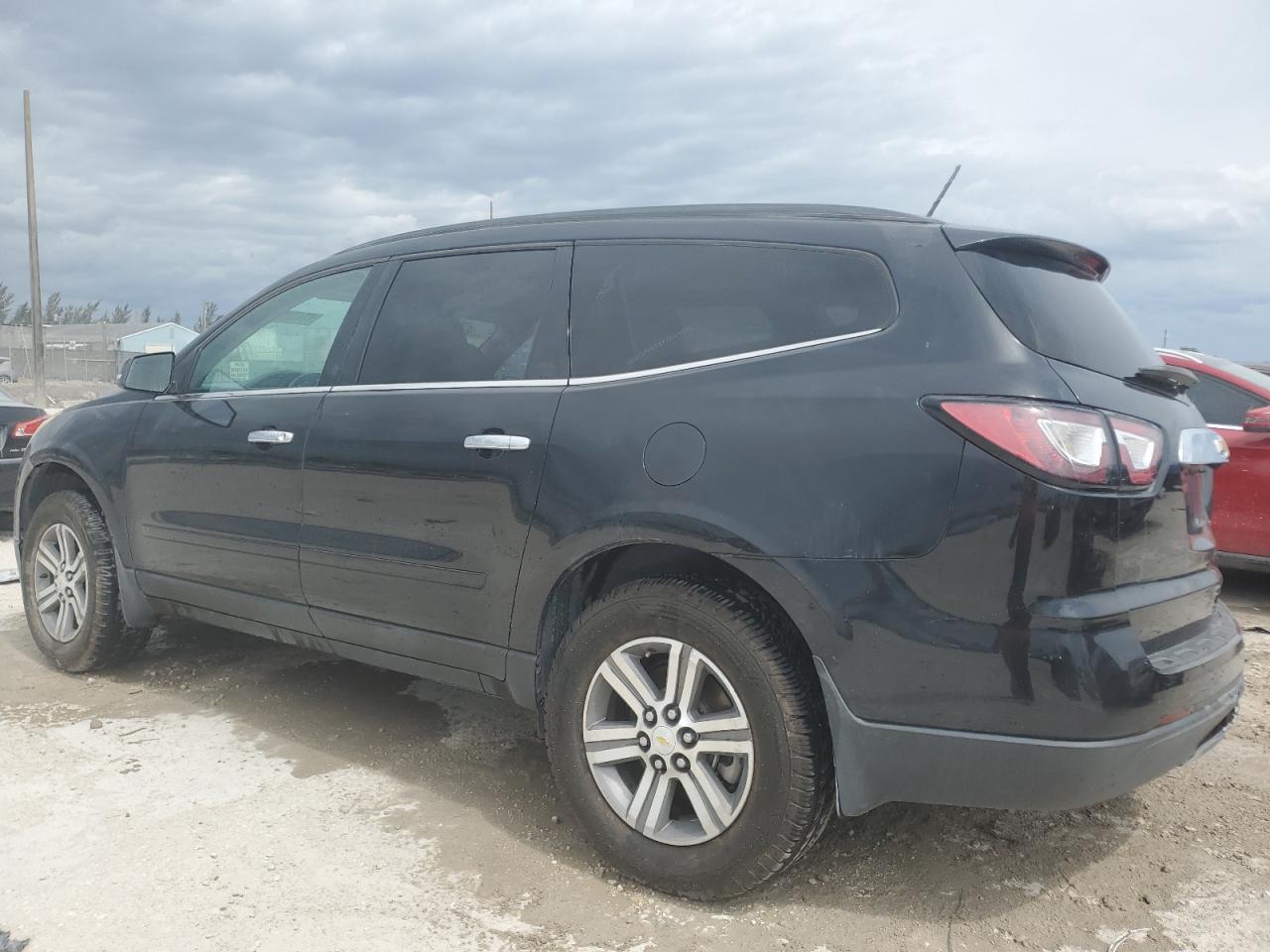 2015 Chevrolet Traverse - Image 2