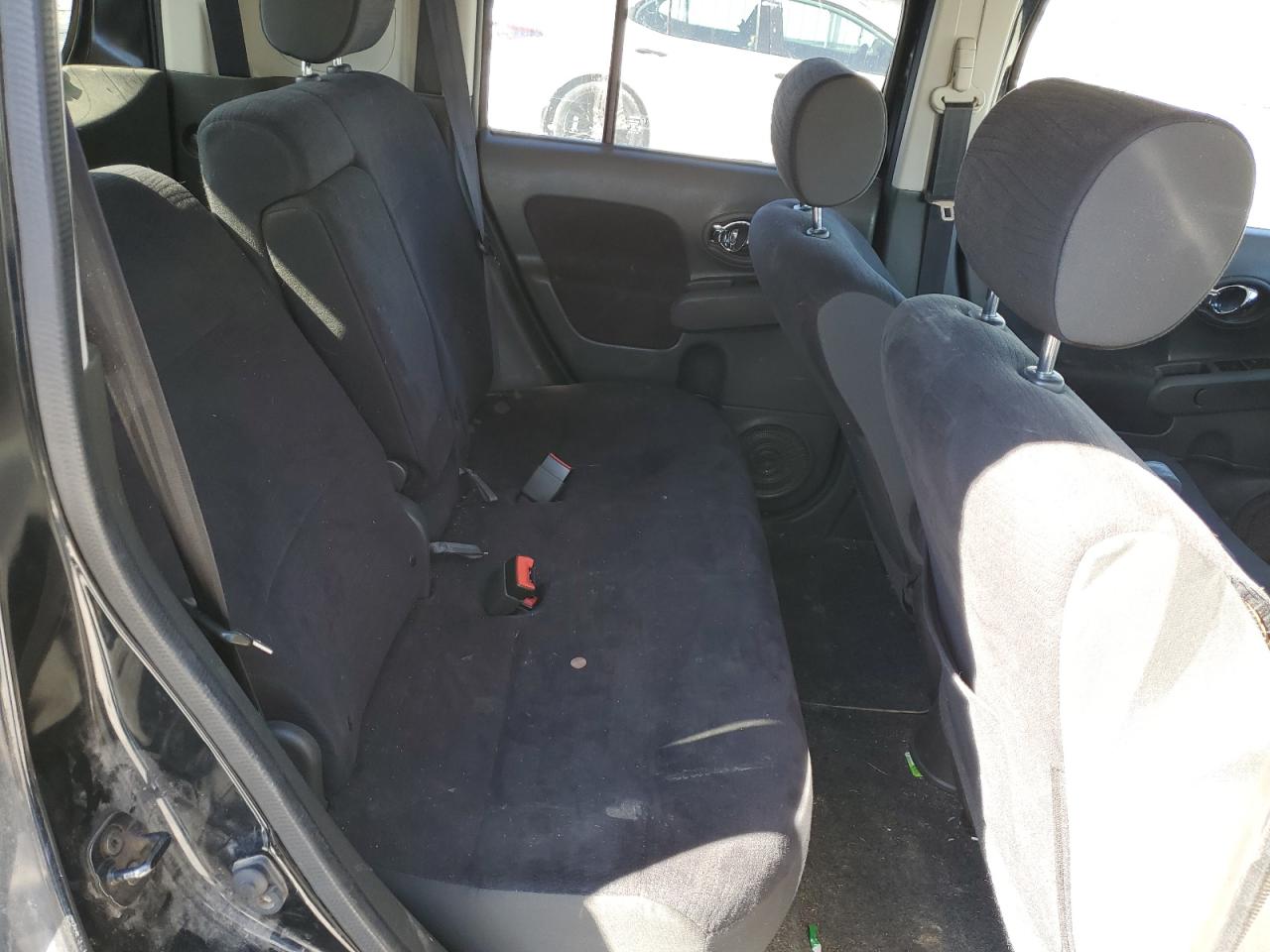 2013 Nissan Cube - Image 10