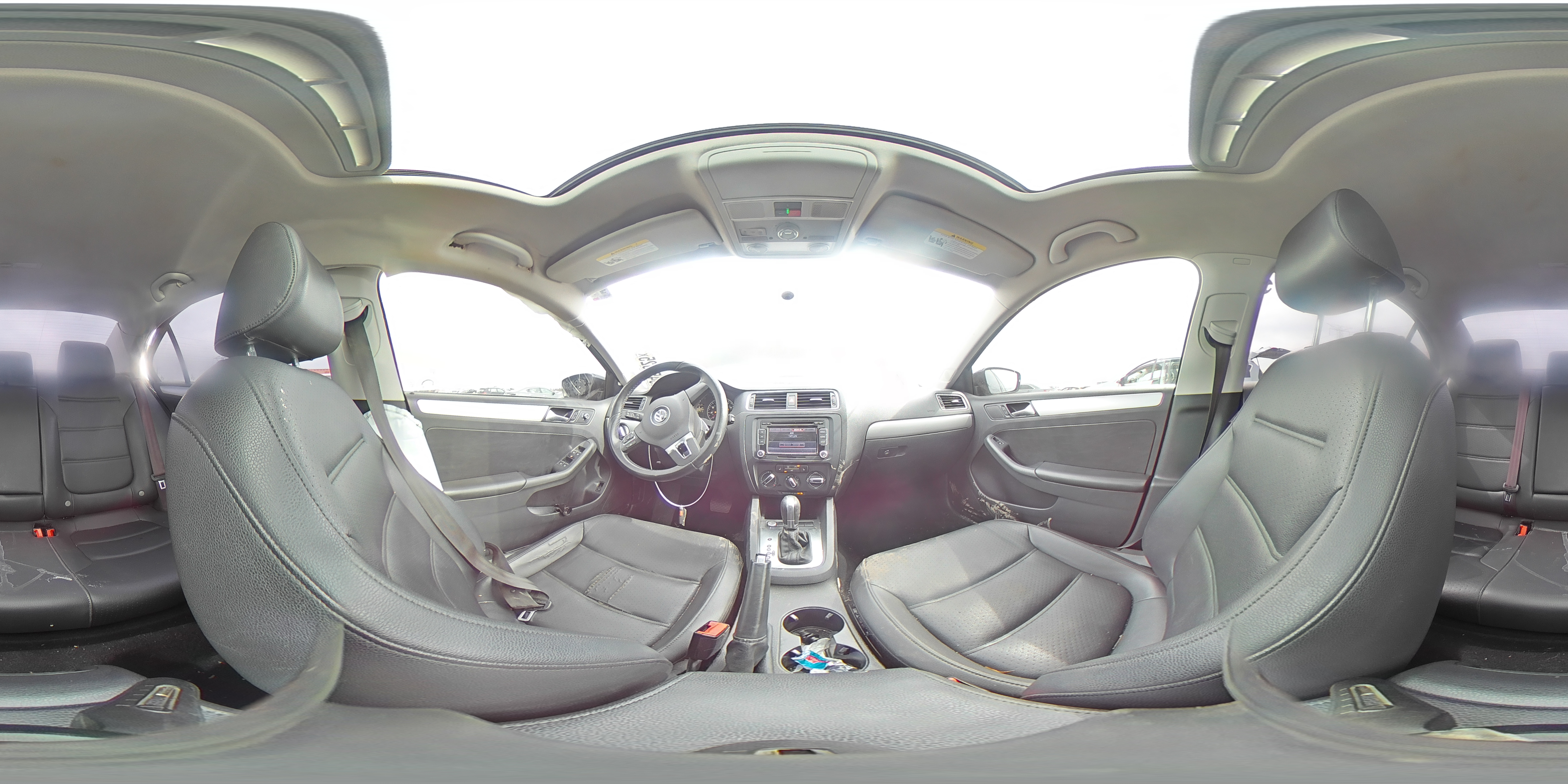 2014 Volkswagen Jetta - Image 13