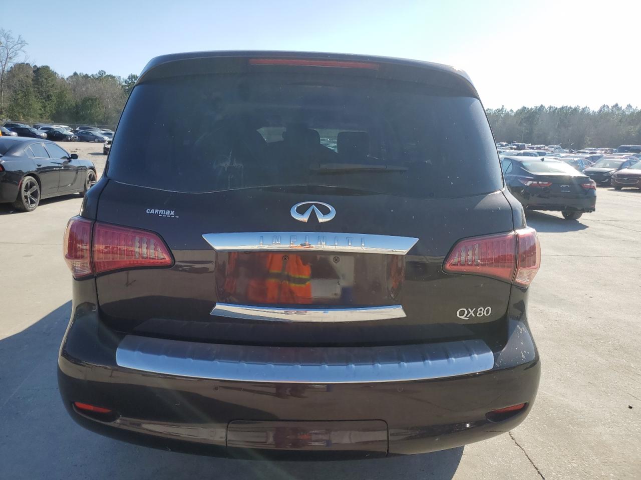 2015 Infiniti QX80 - Image 6
