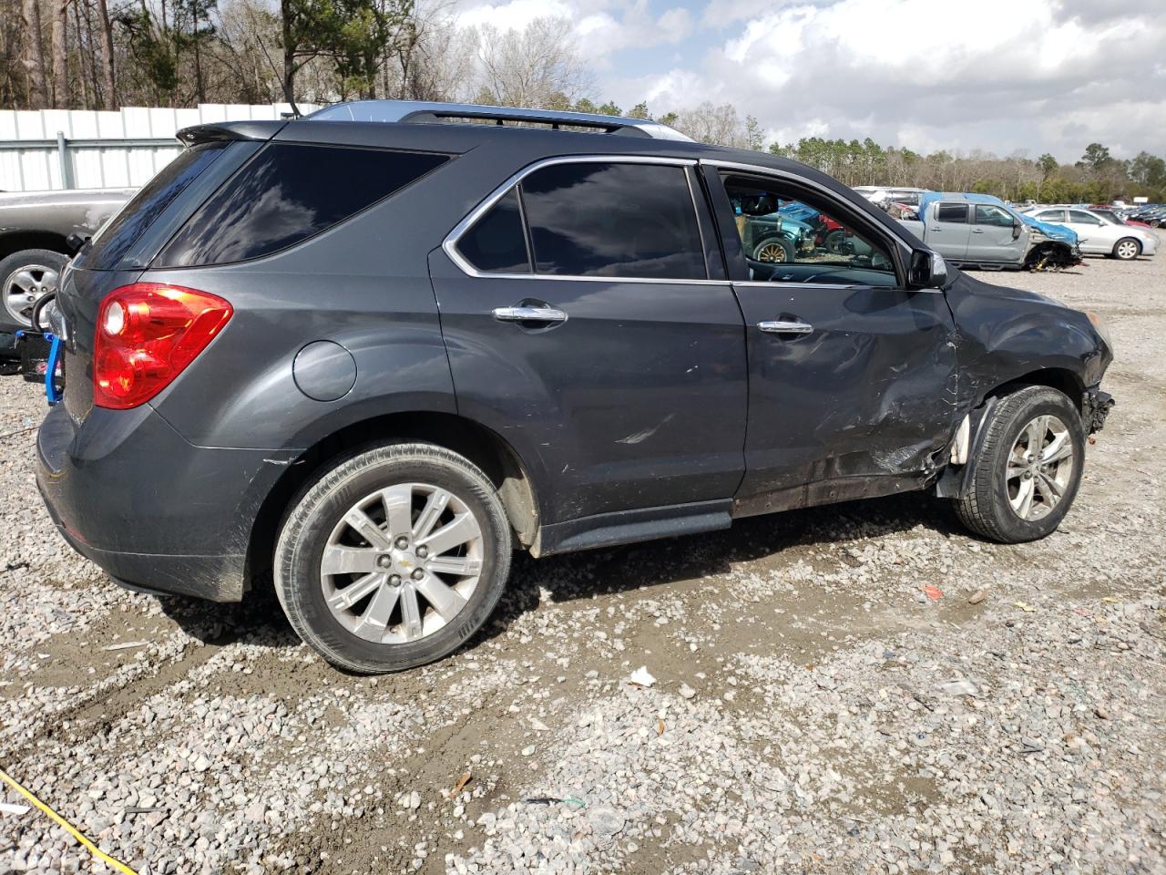 2010 Chevrolet Equinox - Image 3