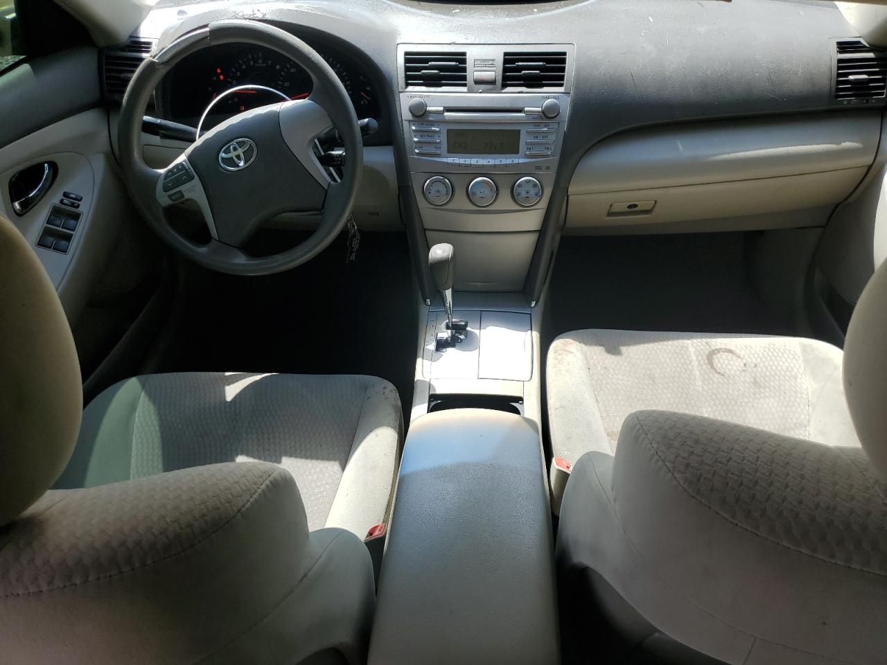 2011 Toyota Camry - Image 8