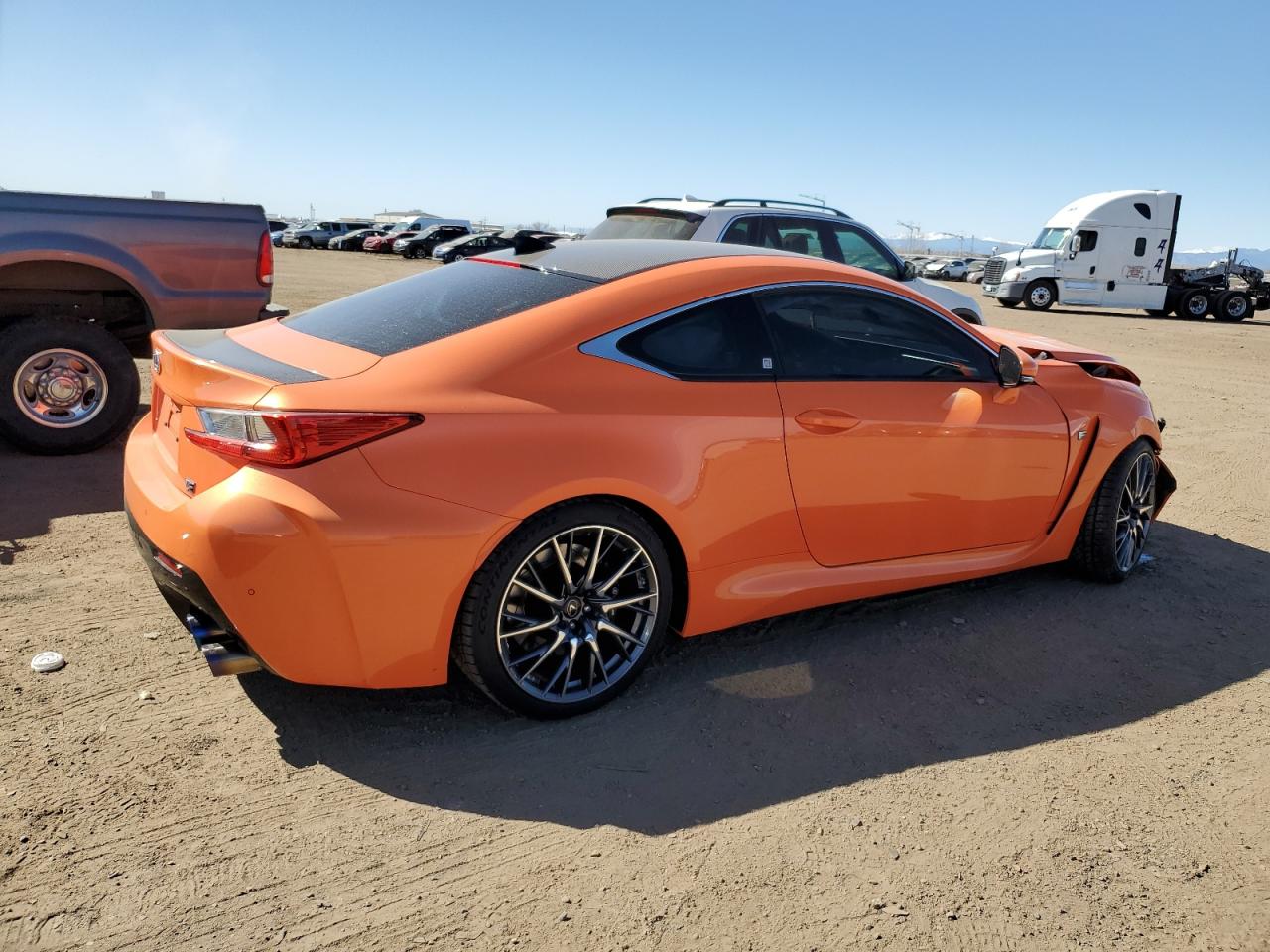 2015 Lexus RC - Image 3