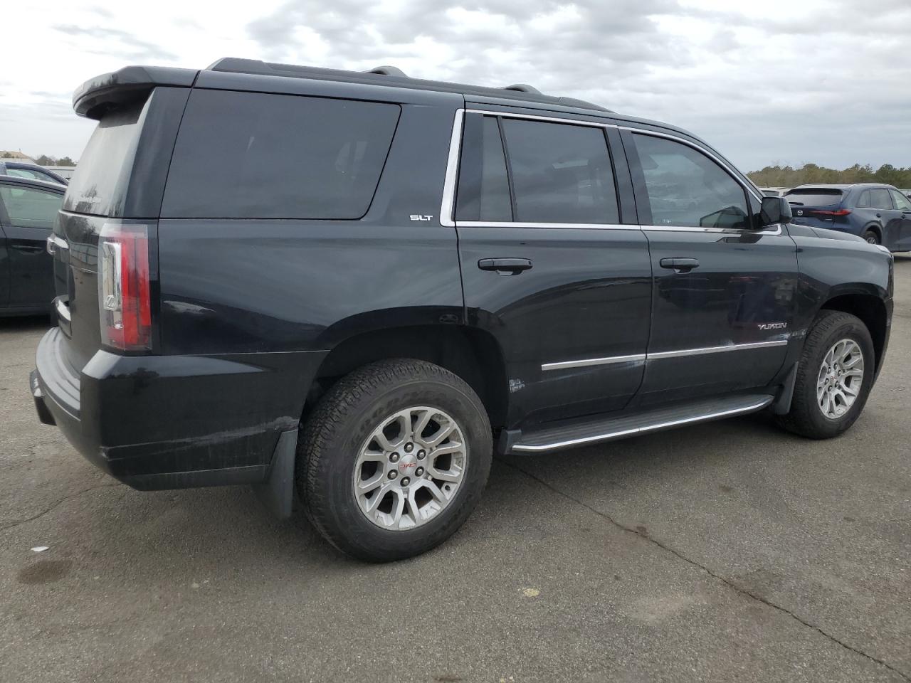 2018 GMC Yukon - Image 3