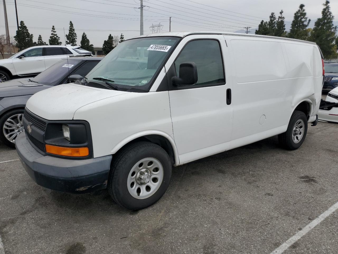 2009 Chevrolet Express - Image 1