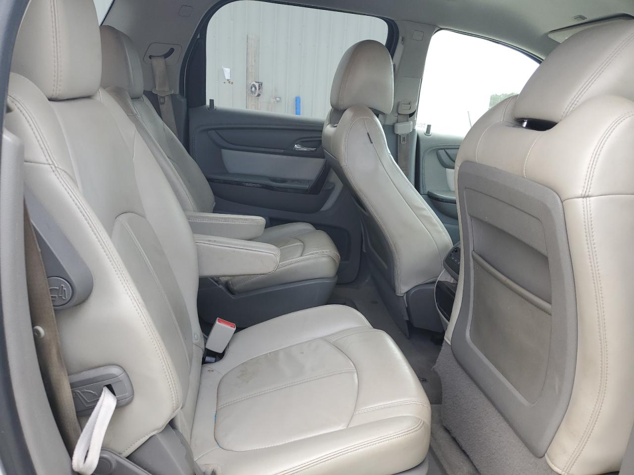 2016 GMC Acadia - Image 11