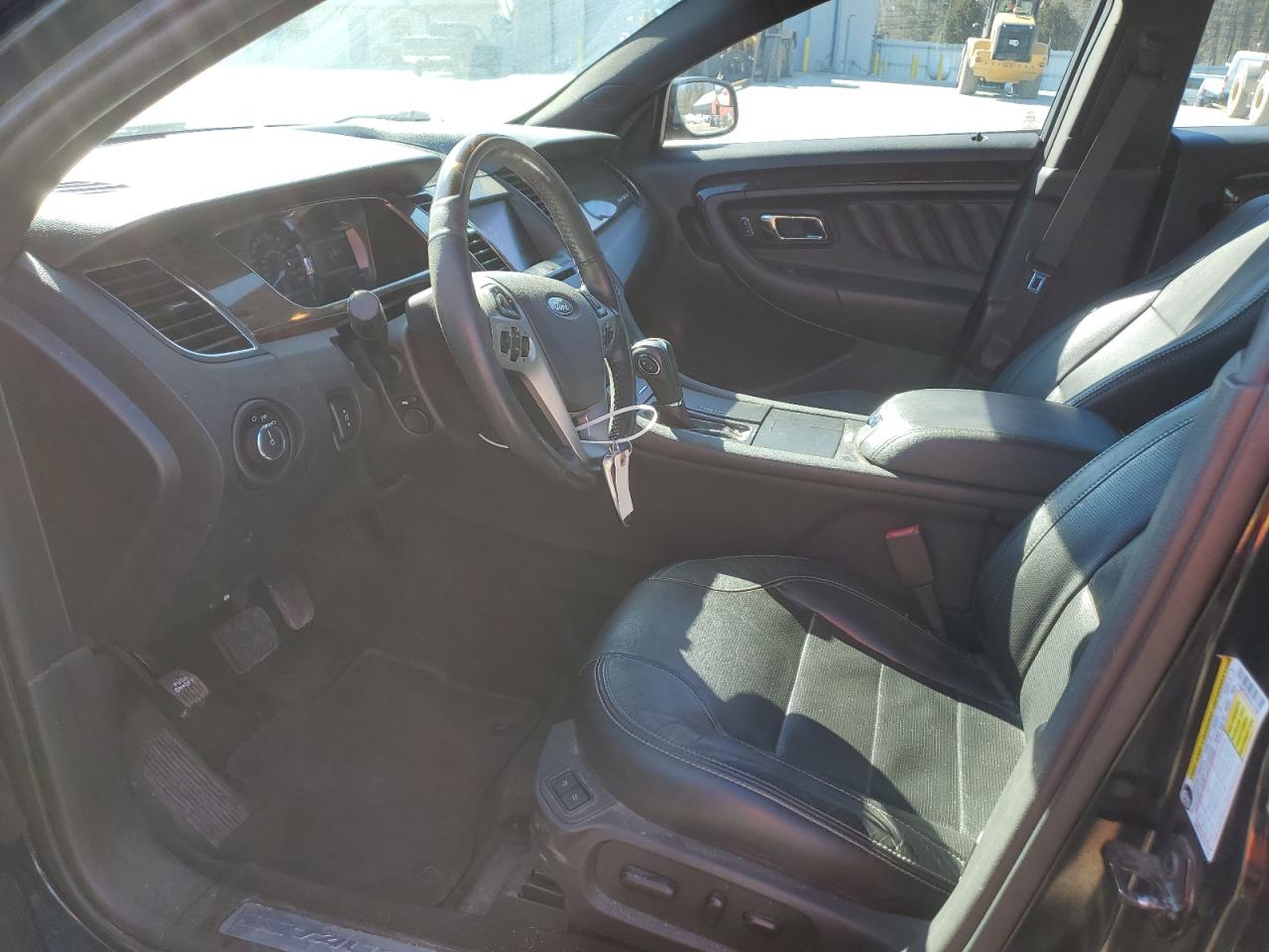 2015 Ford Taurus - Image 7