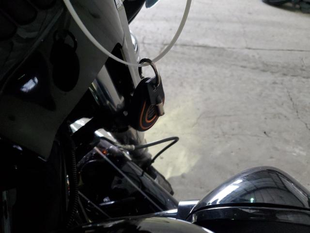 undisplay HARLEY-DAVIDSON FL 2015 Черный