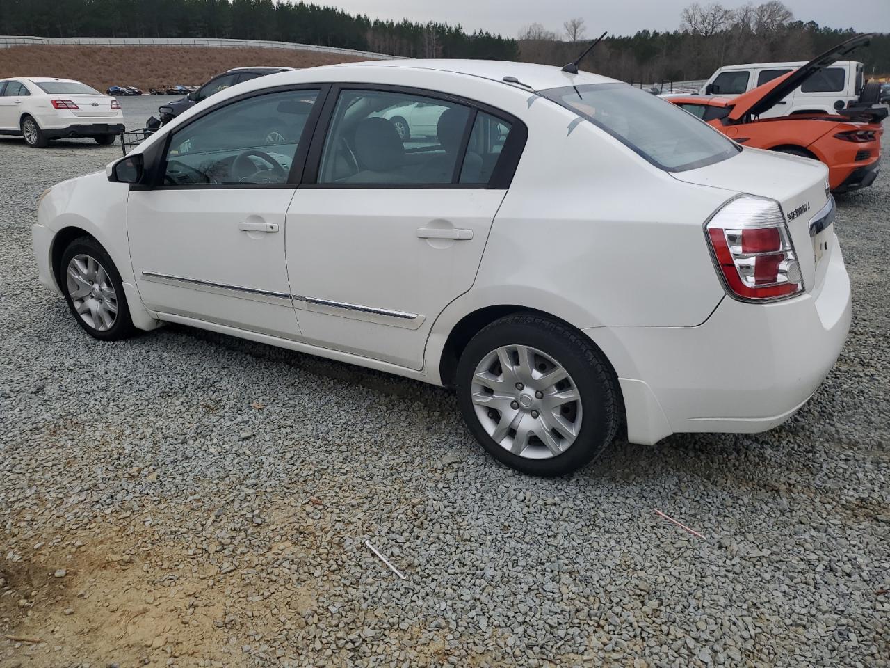 2010 Nissan Sentra - Image 2