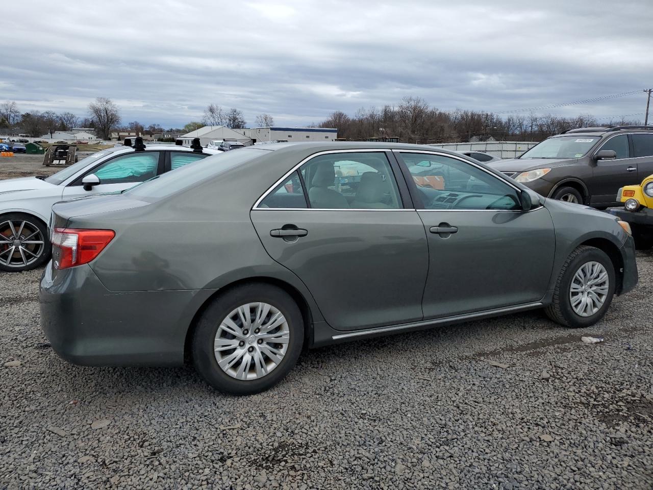 2013 Toyota Camry - Image 3