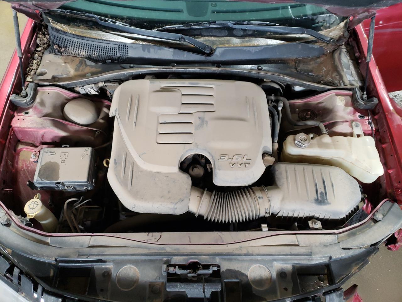 2012 Chrysler 300 - Image 11