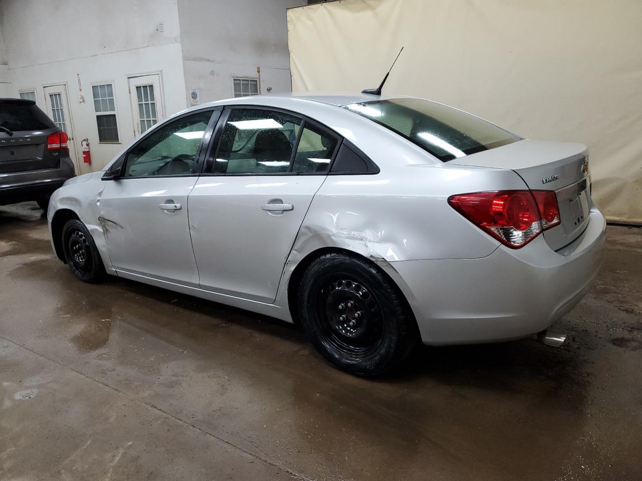 2013 Chevrolet Cruze - Image 2