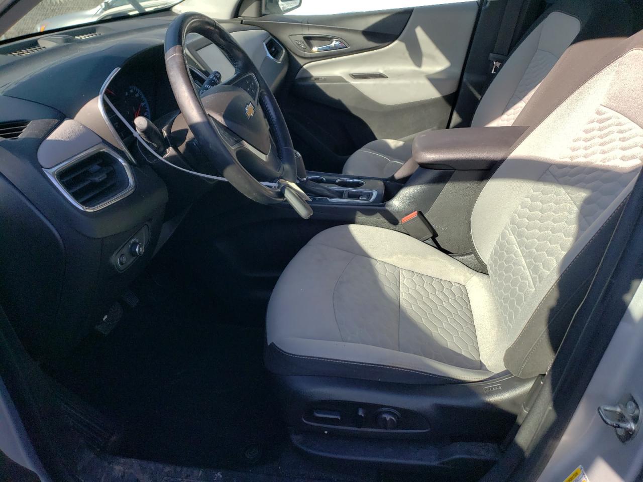 2GNAXJEV0J6230163 CHEVROLET EQUINOX 2018