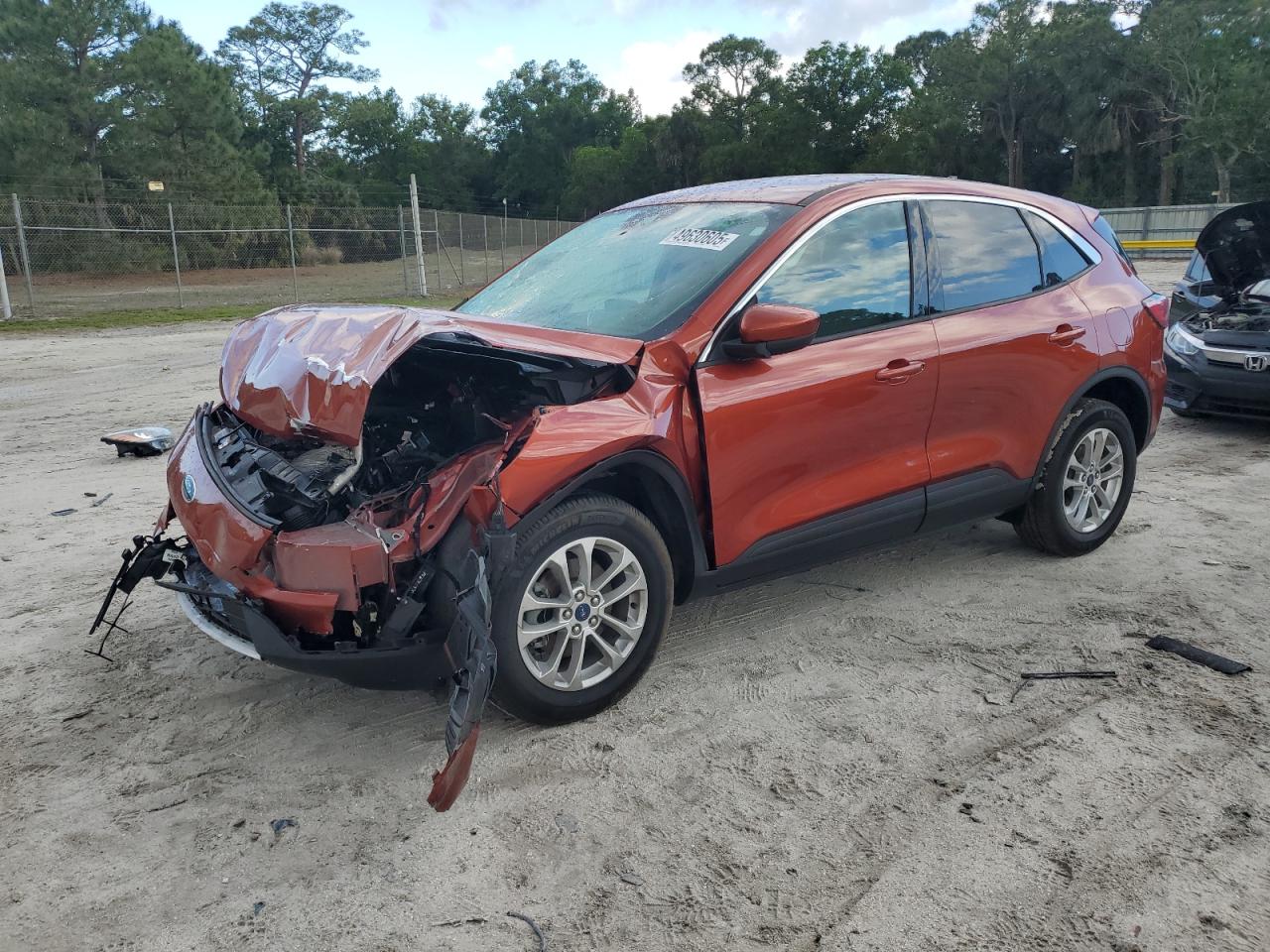1FMCU9G69LUA20062 FORD ESCAPE Photo 1