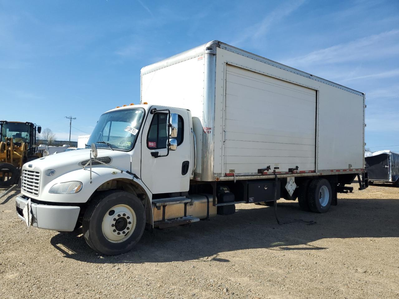Chatham, VA에서 판매 중인 2015 Freightliner M2 106 Medium Duty - Minor Dent/Scratches