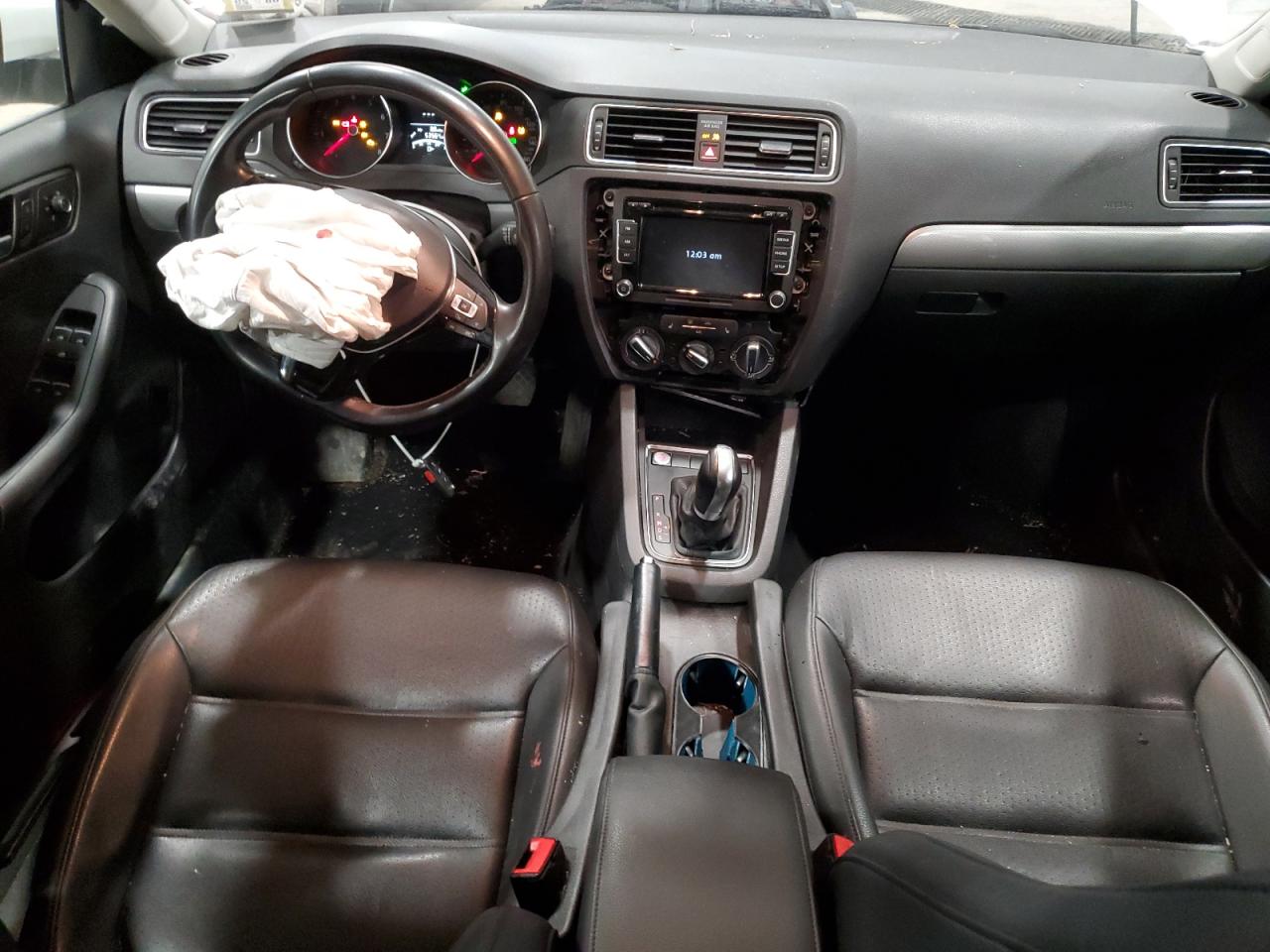 2015 Volkswagen Jetta - Image 8