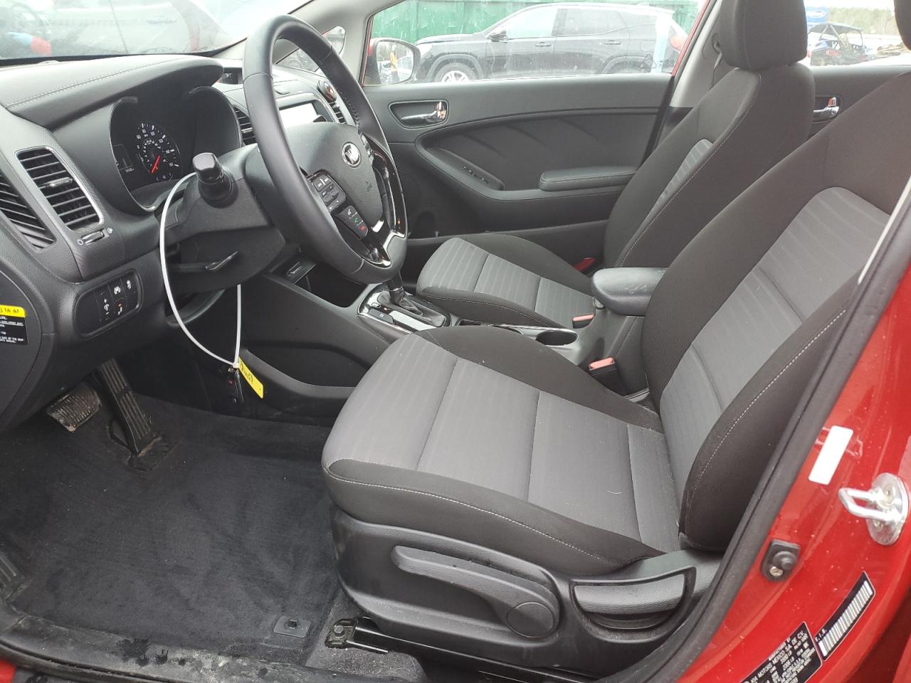 2017 Kia Forte - Image 7
