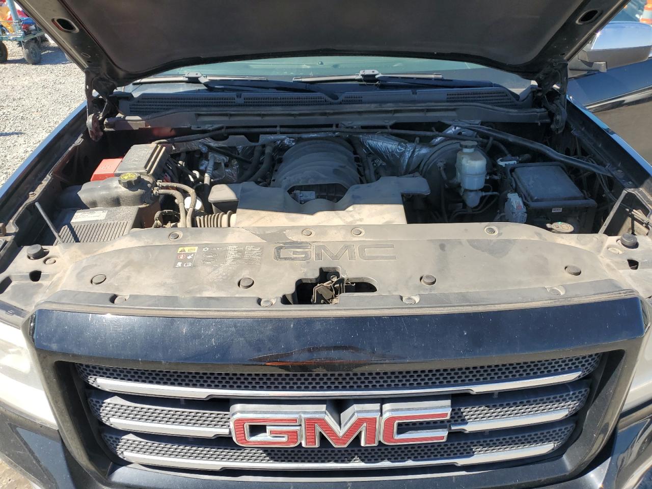 2015 GMC Sierra - Image 12