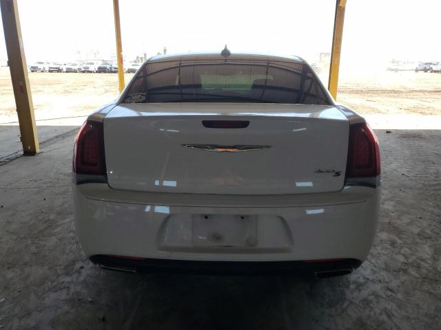  CHRYSLER 300 2019 Biały