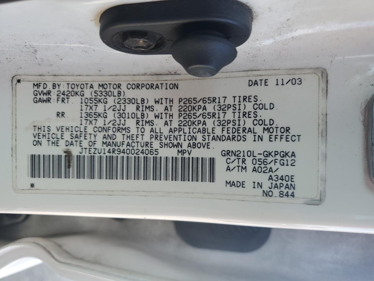 2004 Toyota 4Runner - Image 12