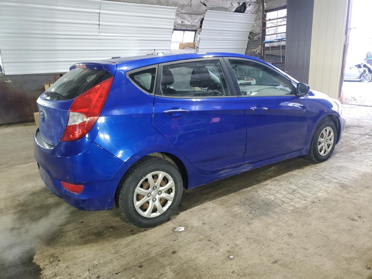 2013 Hyundai Accent - Image 3