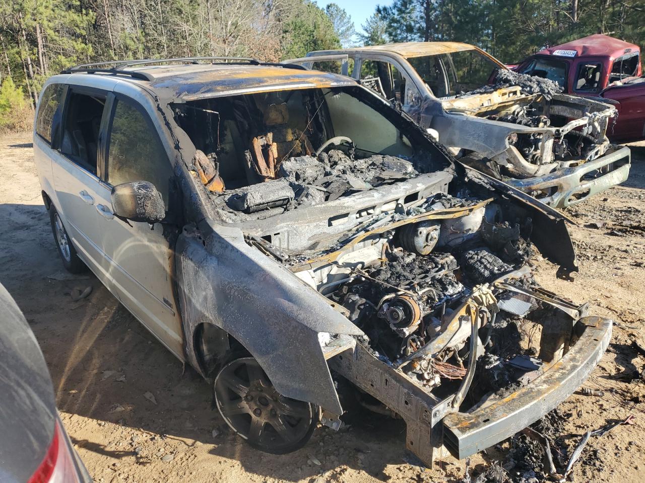 2008 Chrysler Town & Country - Image 4