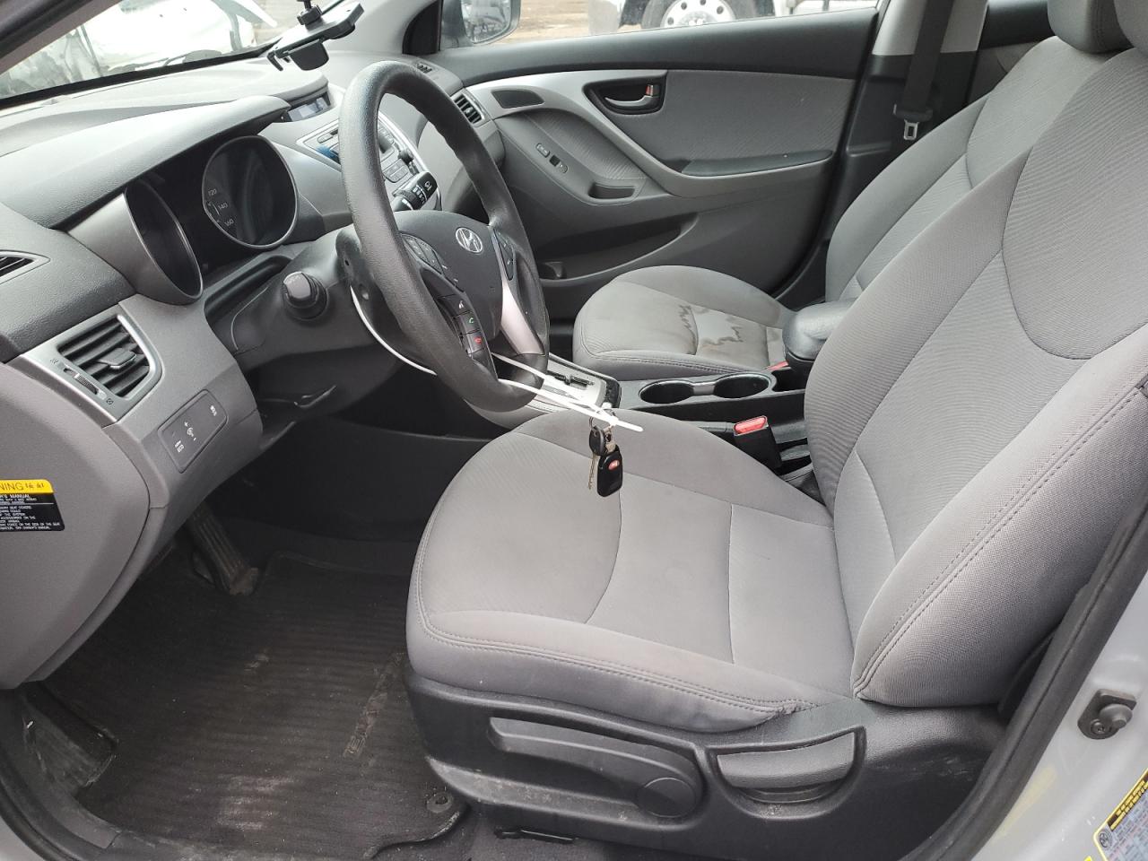 2013 Hyundai Elantra - Image 7