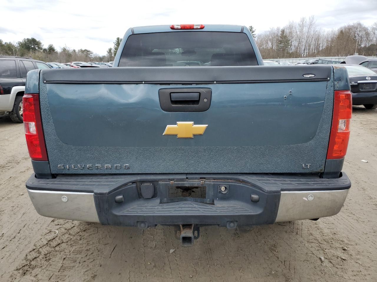 2012 Chevrolet Silverado - Image 6