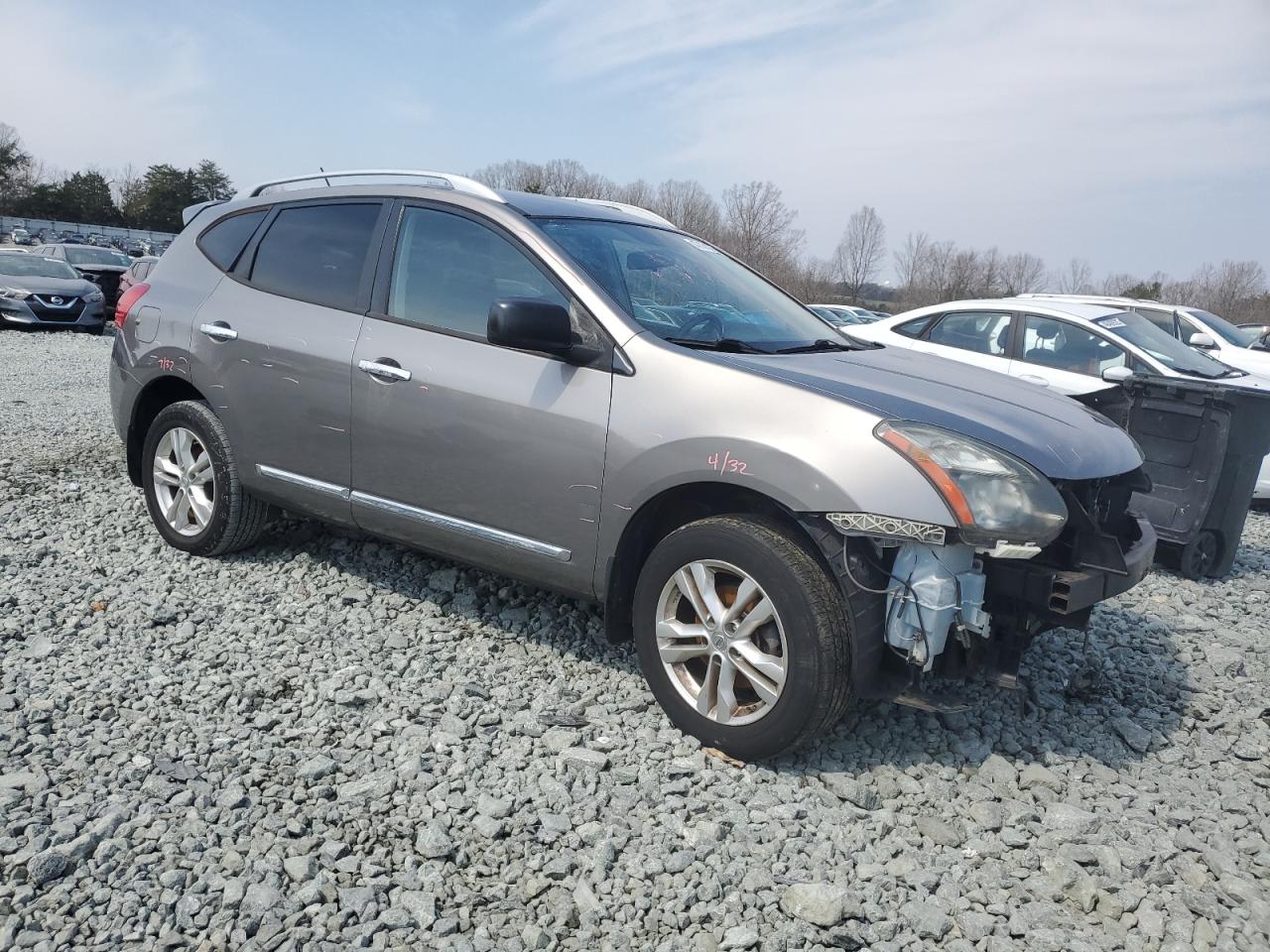2015 Nissan Rogue - Image 4