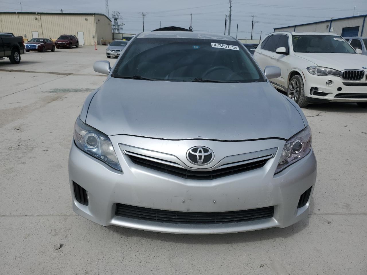 2011 Toyota Camry - Image 5