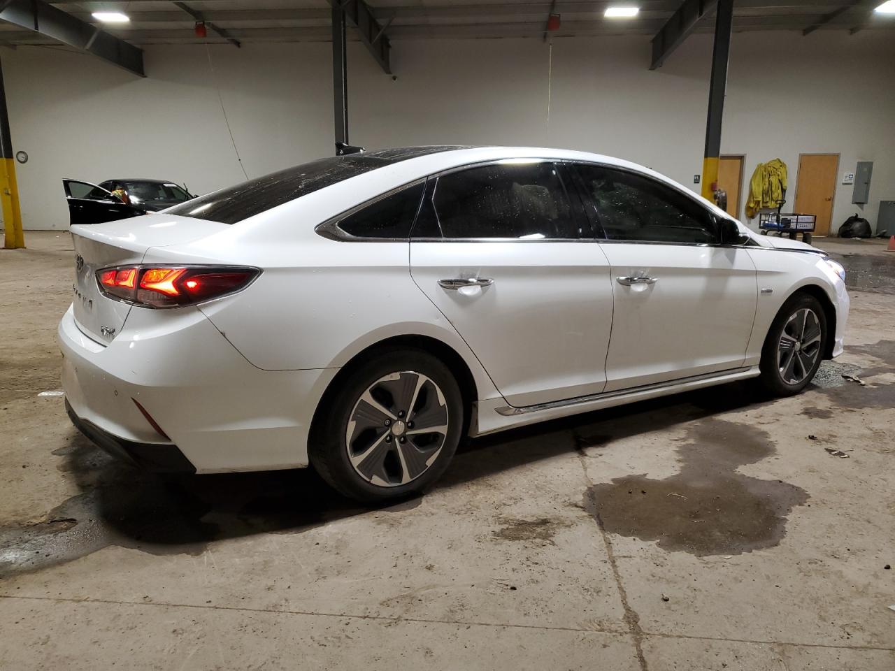 2019 Hyundai Sonata - Image 3