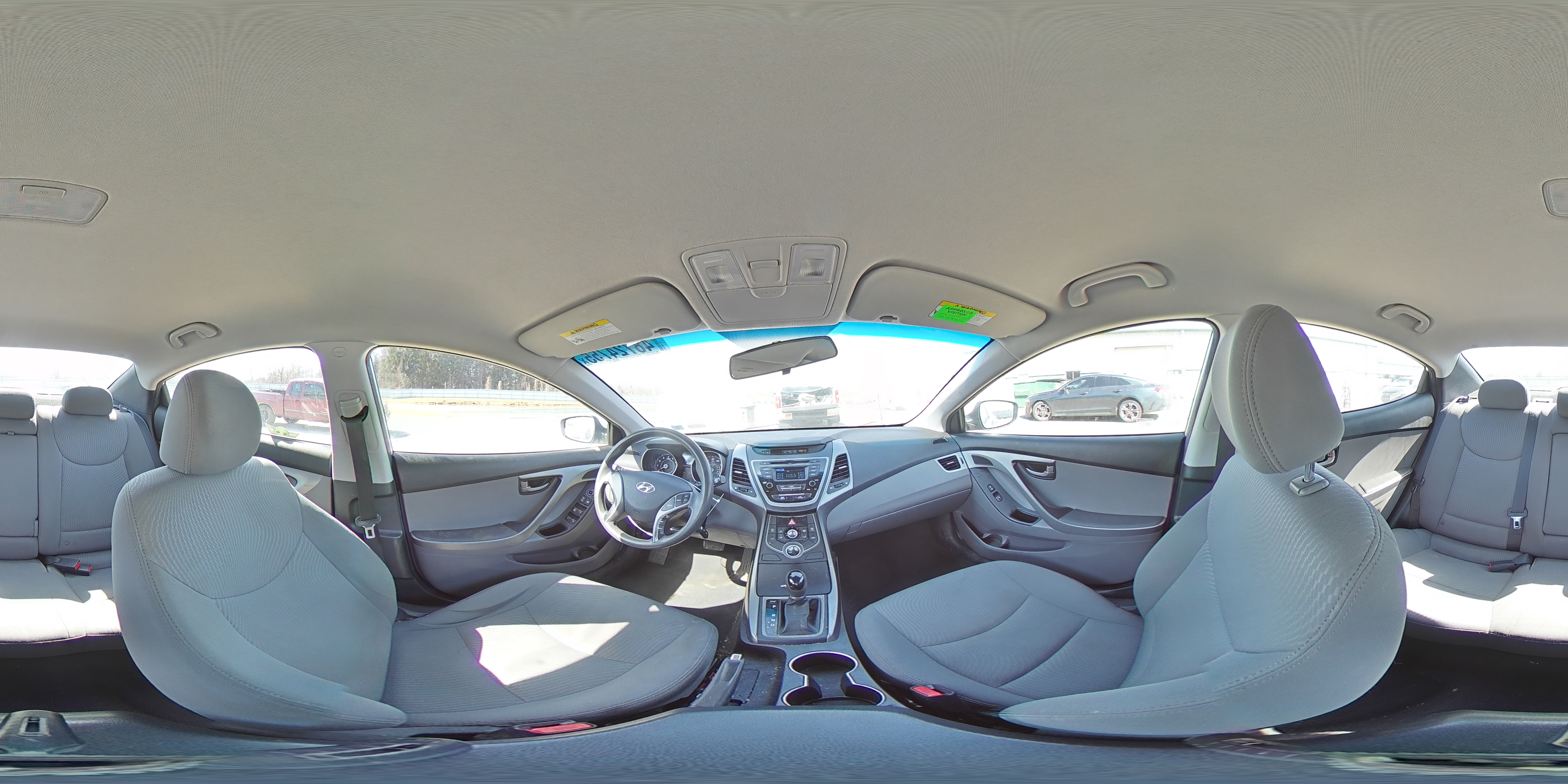 2015 Hyundai Elantra - Image 12