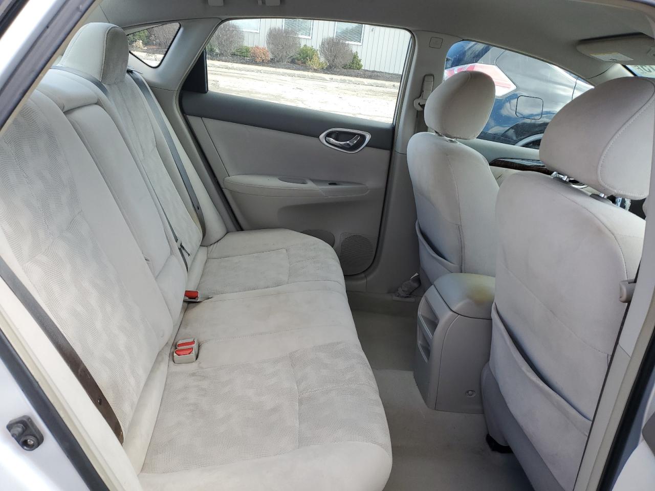 2013 Nissan Sentra - Image 10