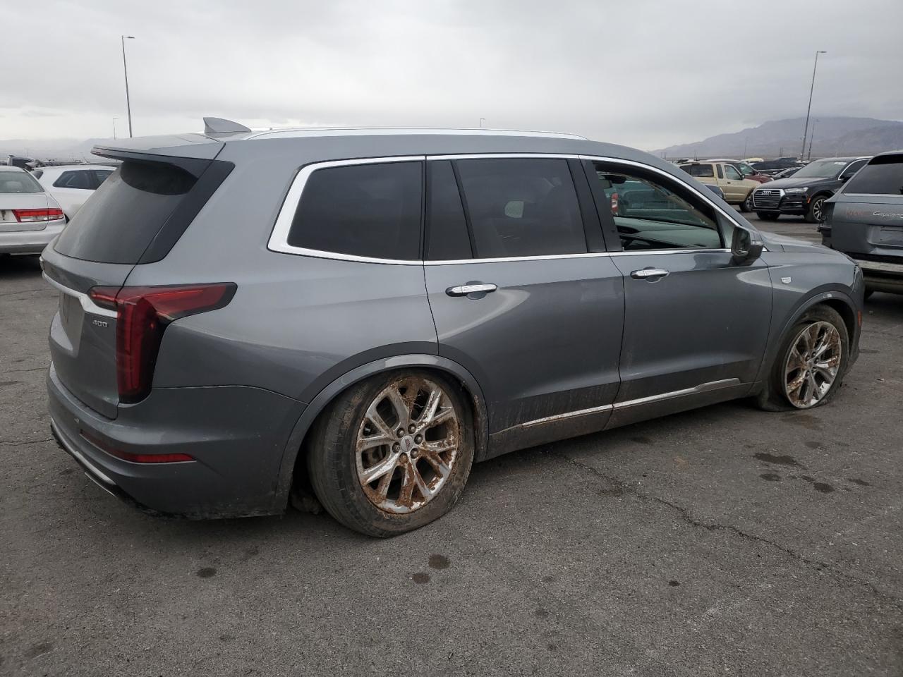 2020 Cadillac XT6 - Image 3
