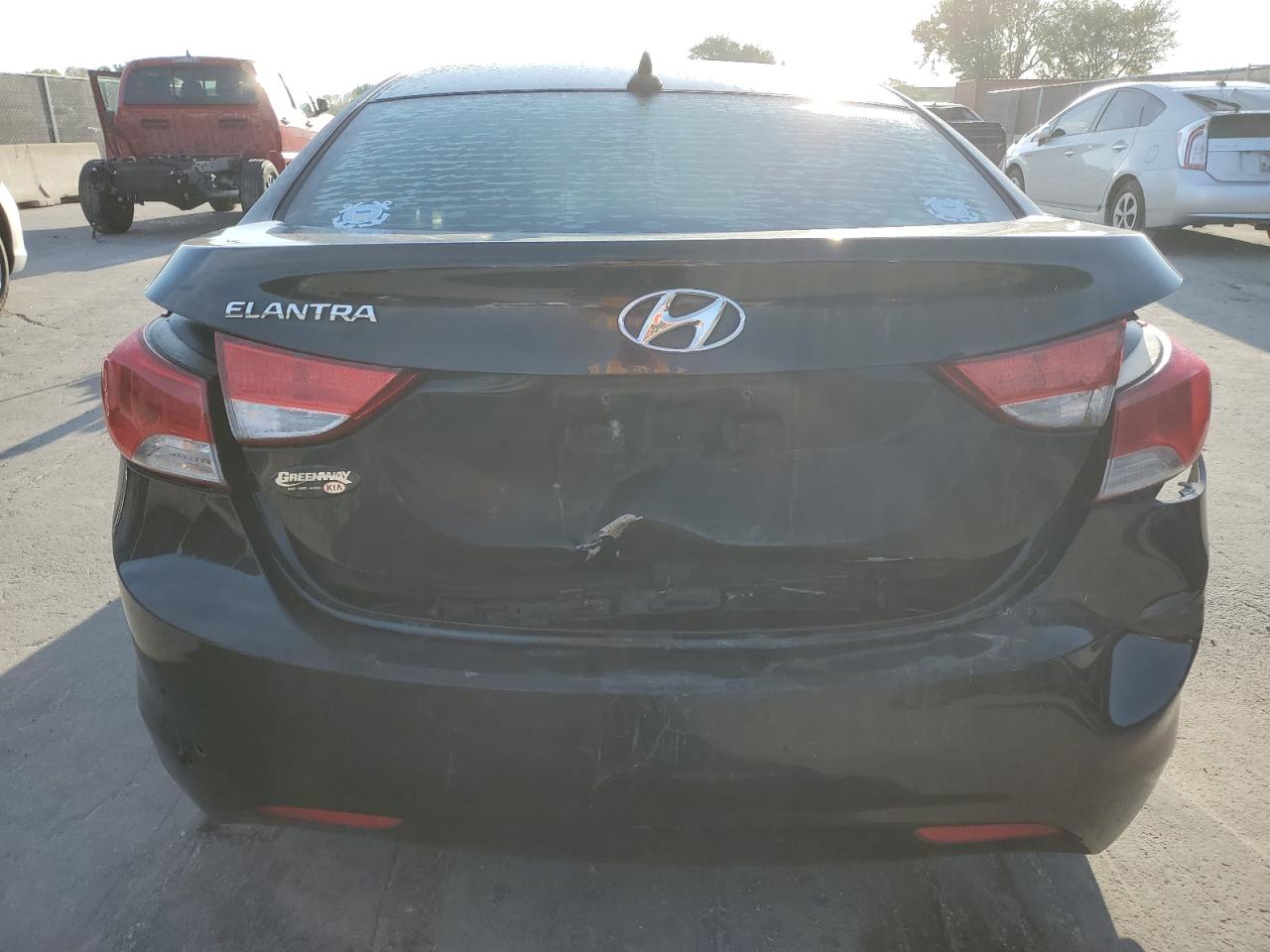2013 Hyundai Elantra - Image 6