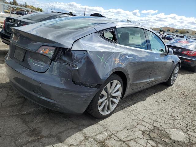  TESLA MODEL 3 2020 Серый