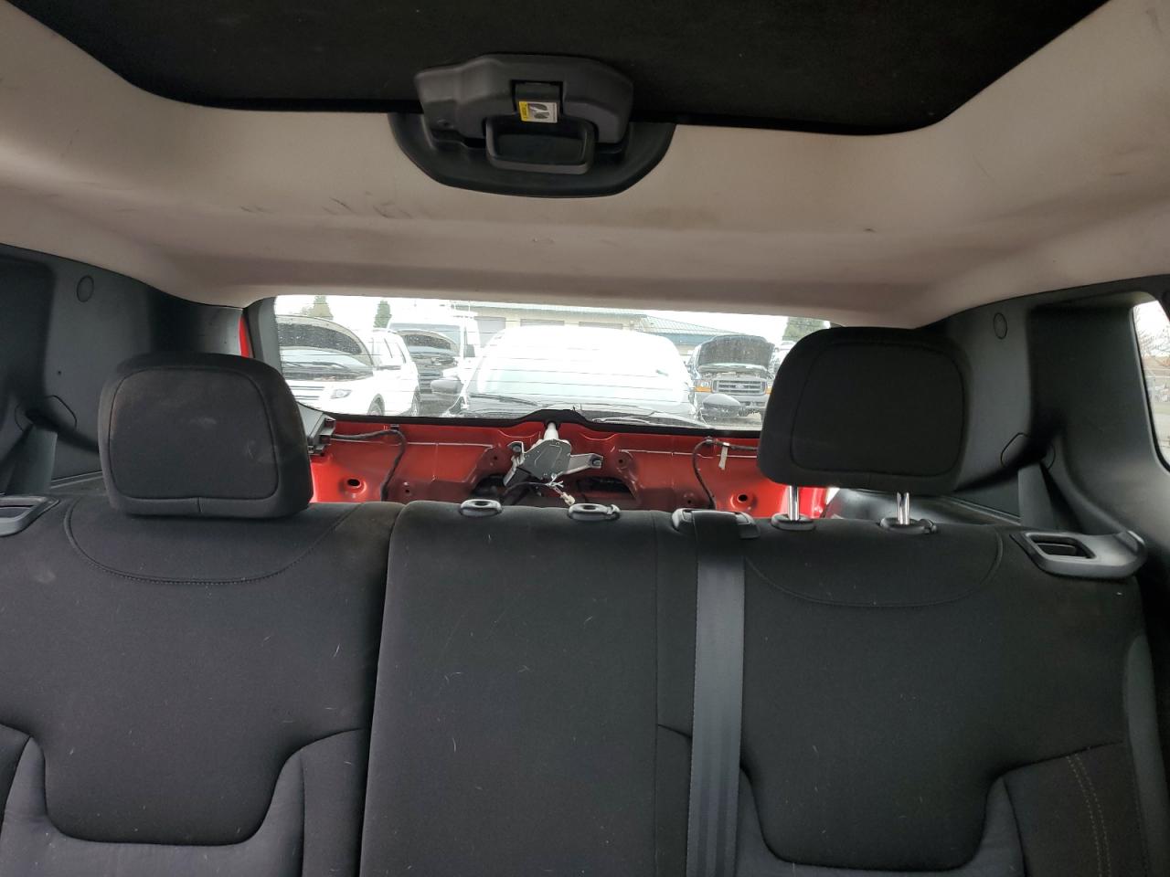 2018 Jeep Renegade - Image 10