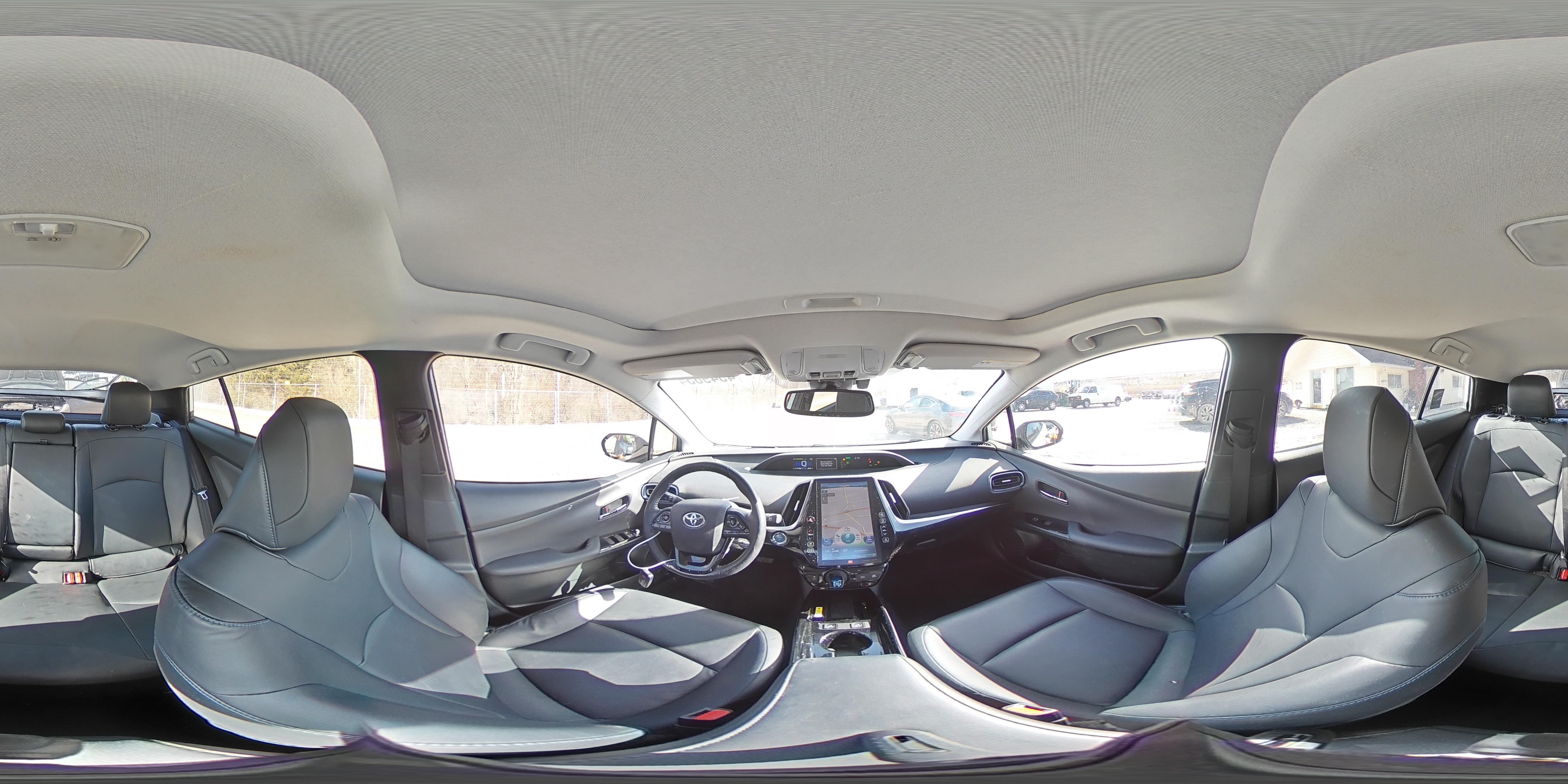 2021 Toyota Prius - Image 12