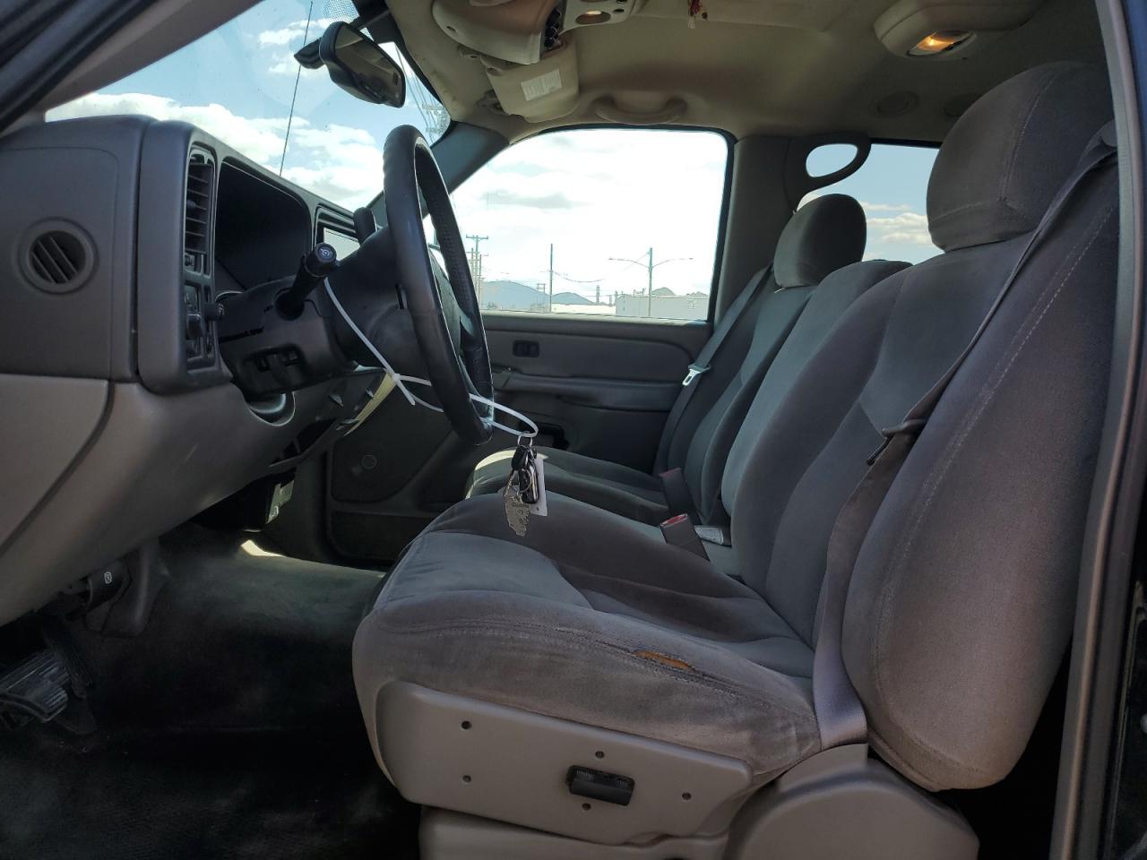 2004 GMC Yukon - Image 7