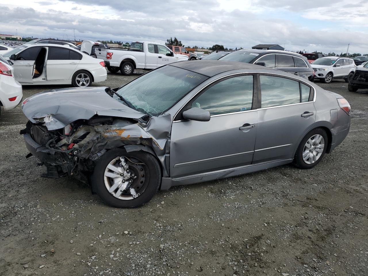 2009 Nissan Altima 2.5 for Sale in Antelope, CA - Front End