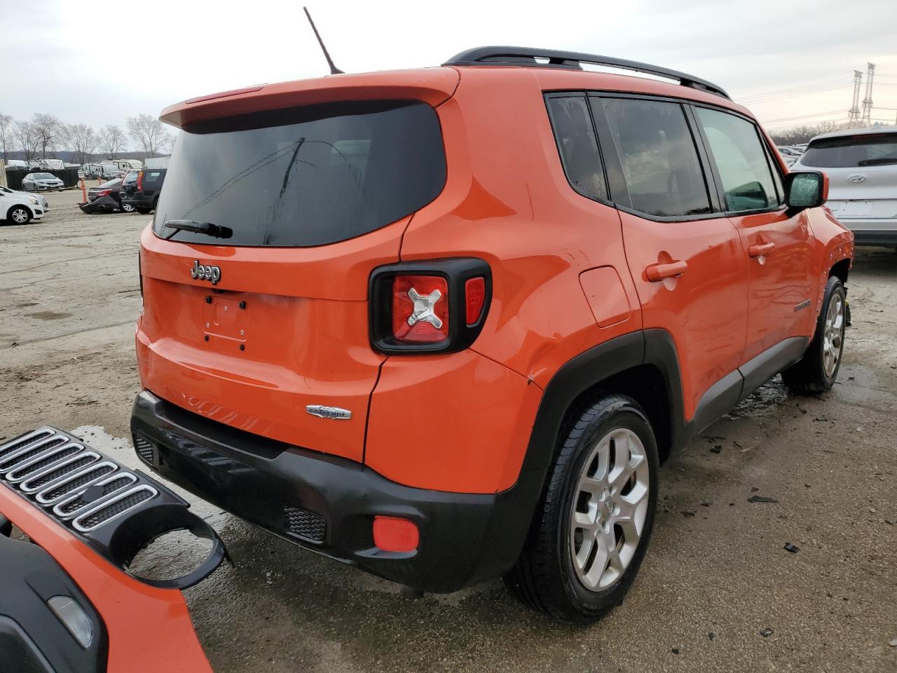 2015 Jeep Renegade - Image 3