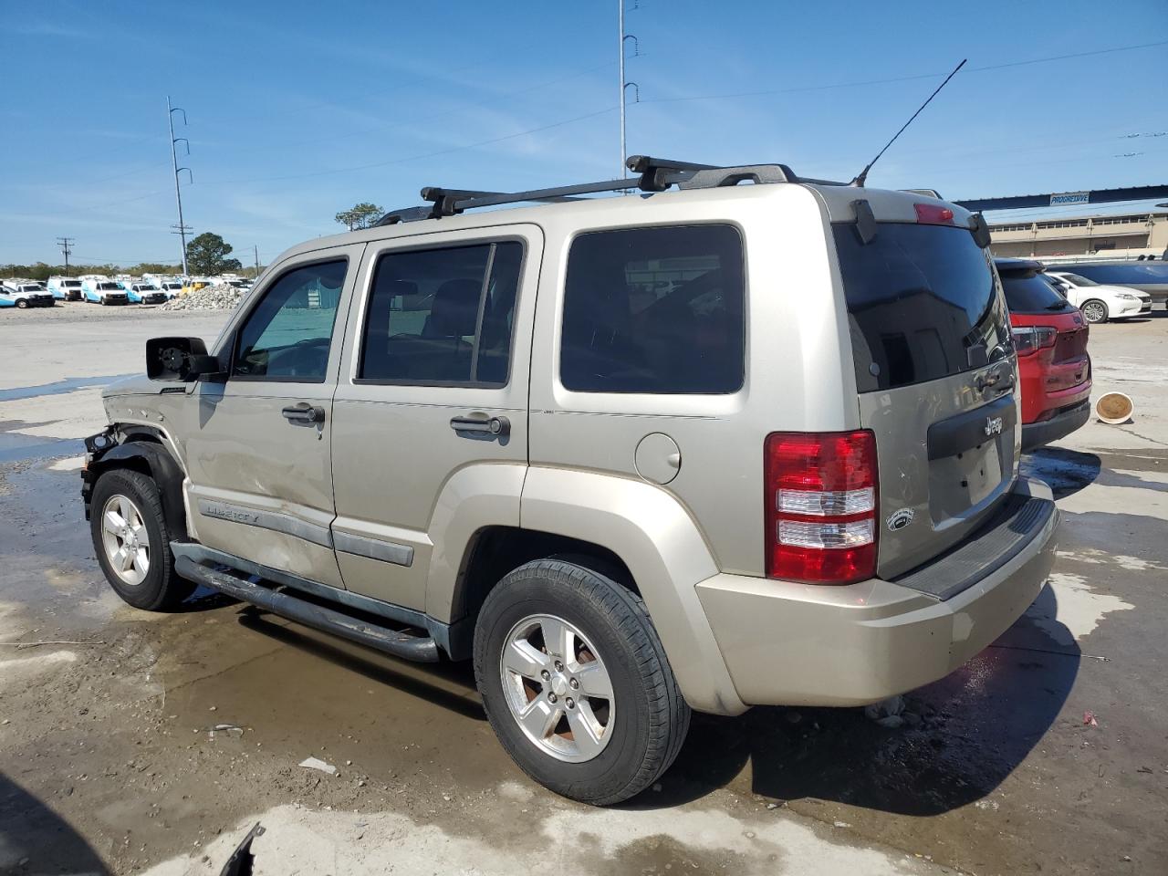 2011 Jeep Liberty (North America) - Image 2