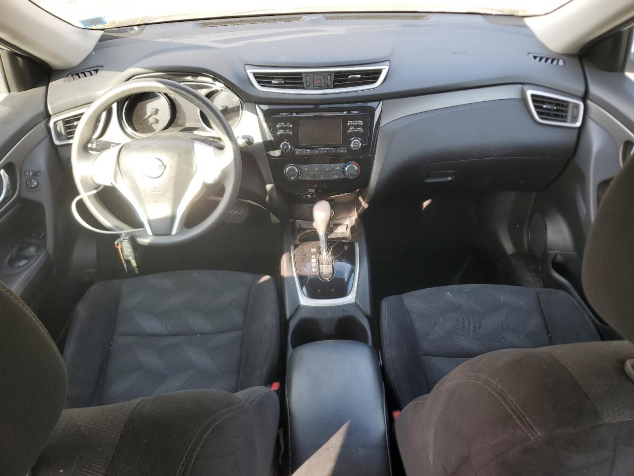 2015 Nissan Rogue - Image 8