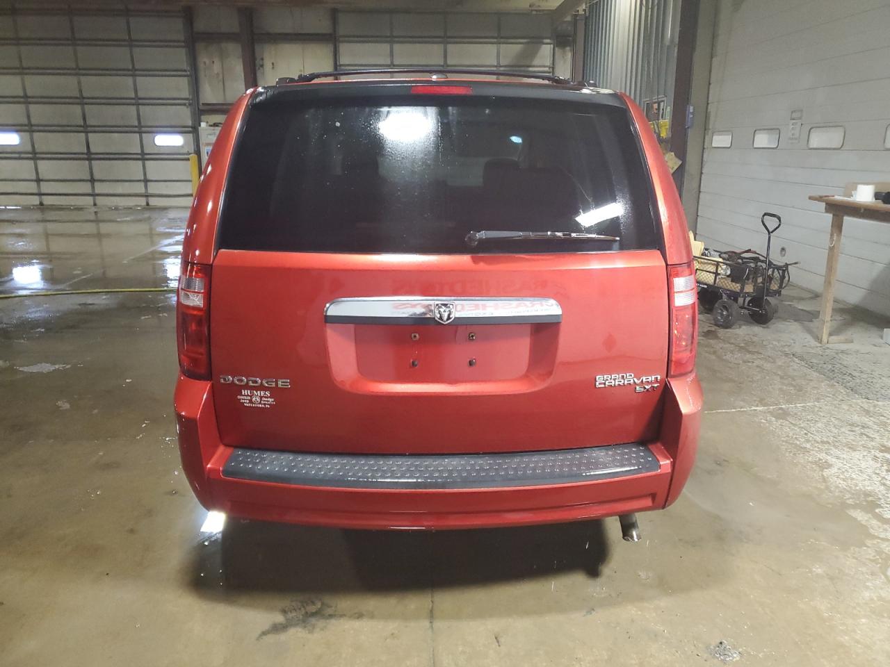 2010 Dodge Caravan - Image 6