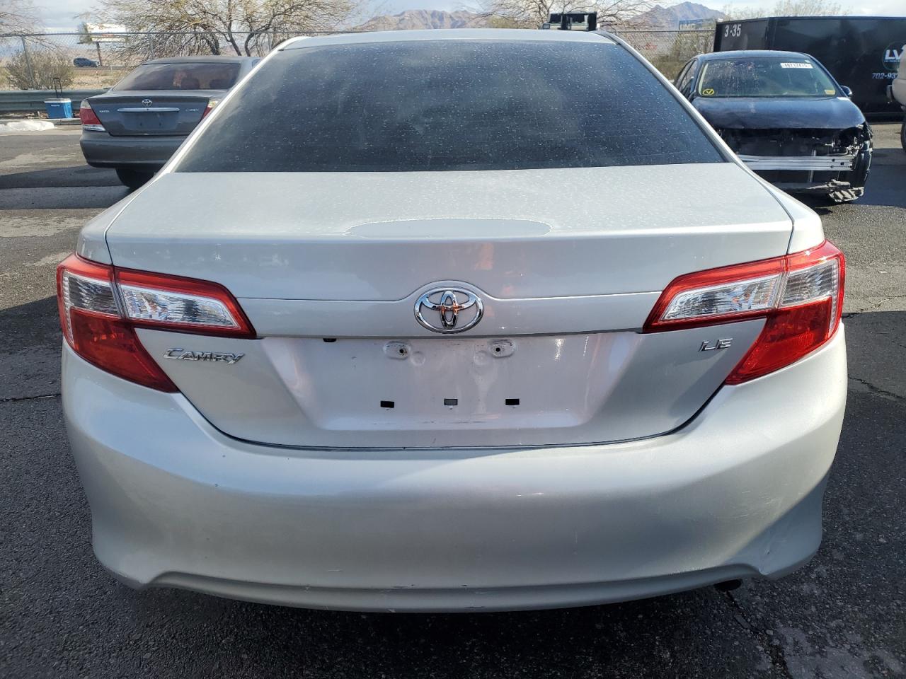 2014 Toyota Camry - Image 6