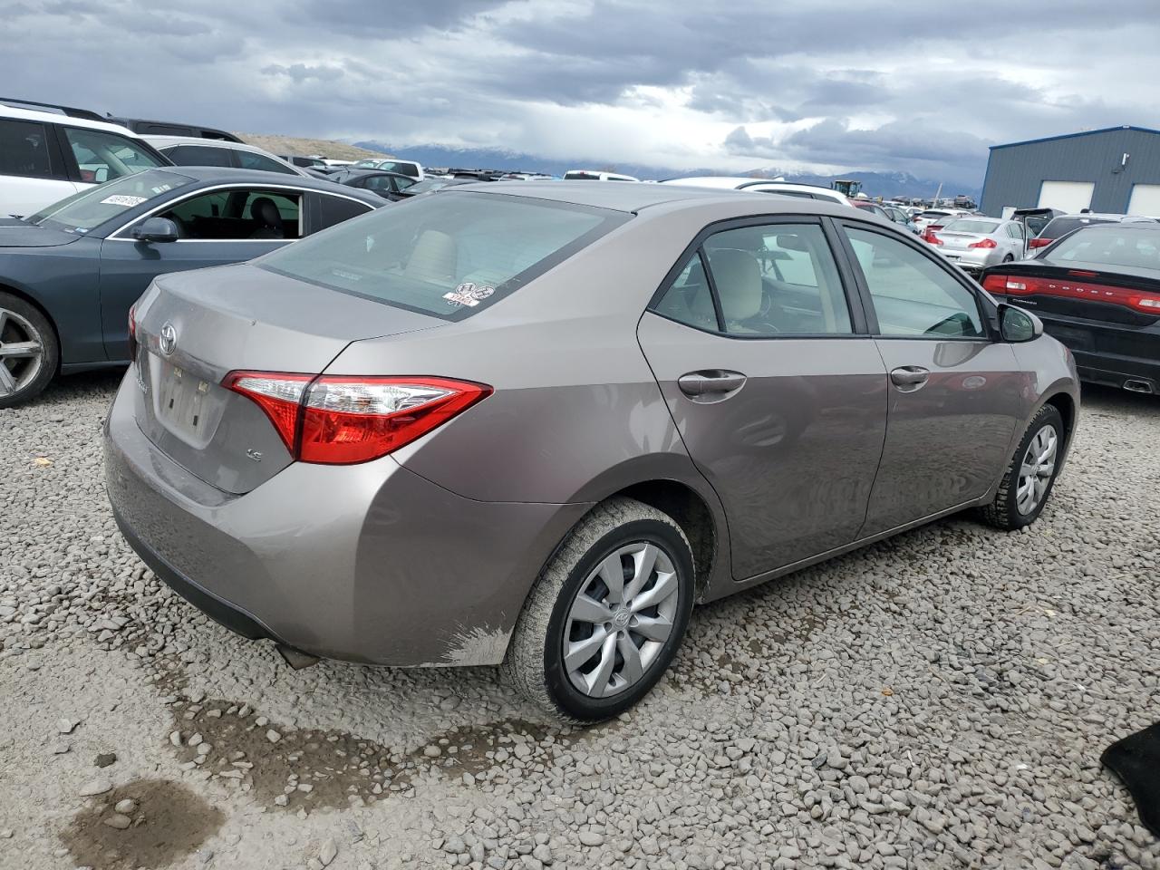 2015 Toyota Corolla - Image 3
